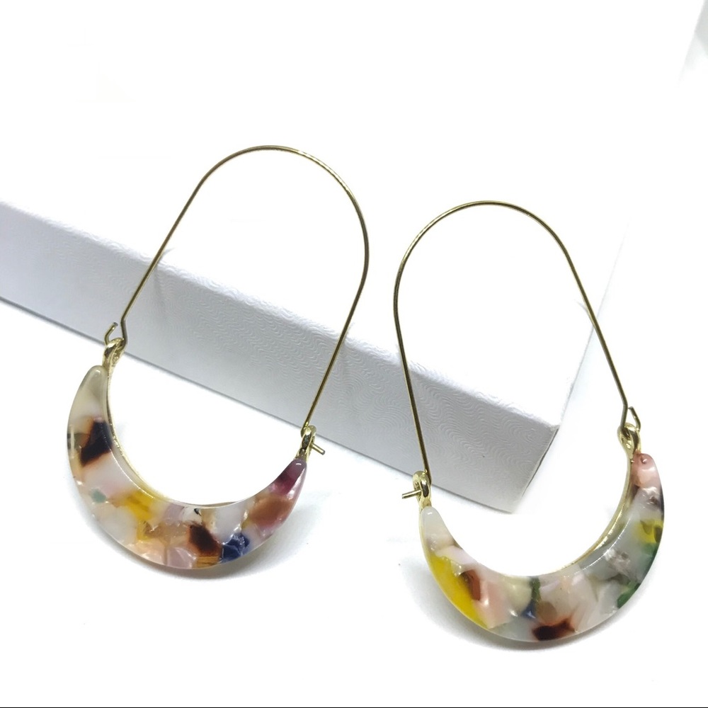 2/$35🖤 Anthropologie Gold Plated Multicolor Resin Crescent Moon Hoop Earrings